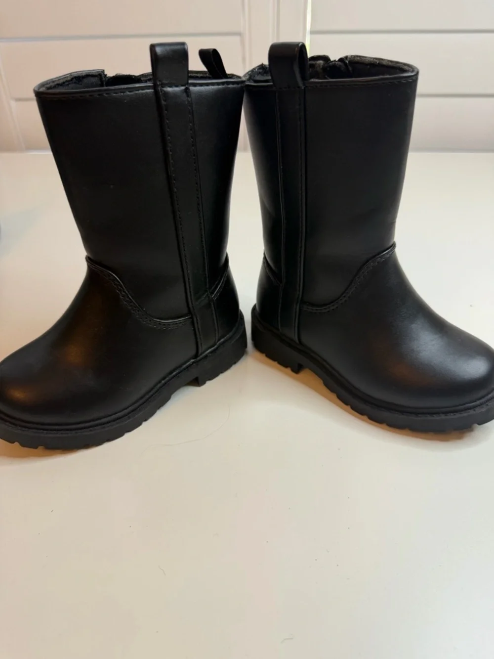 Cat & Jack sleek black